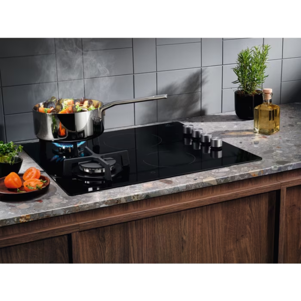 Pliidiplaat Electrolux EGE6172NOK gaas ja elekter