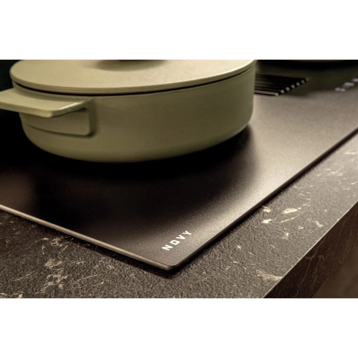 NOVY Easy 65 (1881-g1) pliidiplaat koos õhupuhastiga